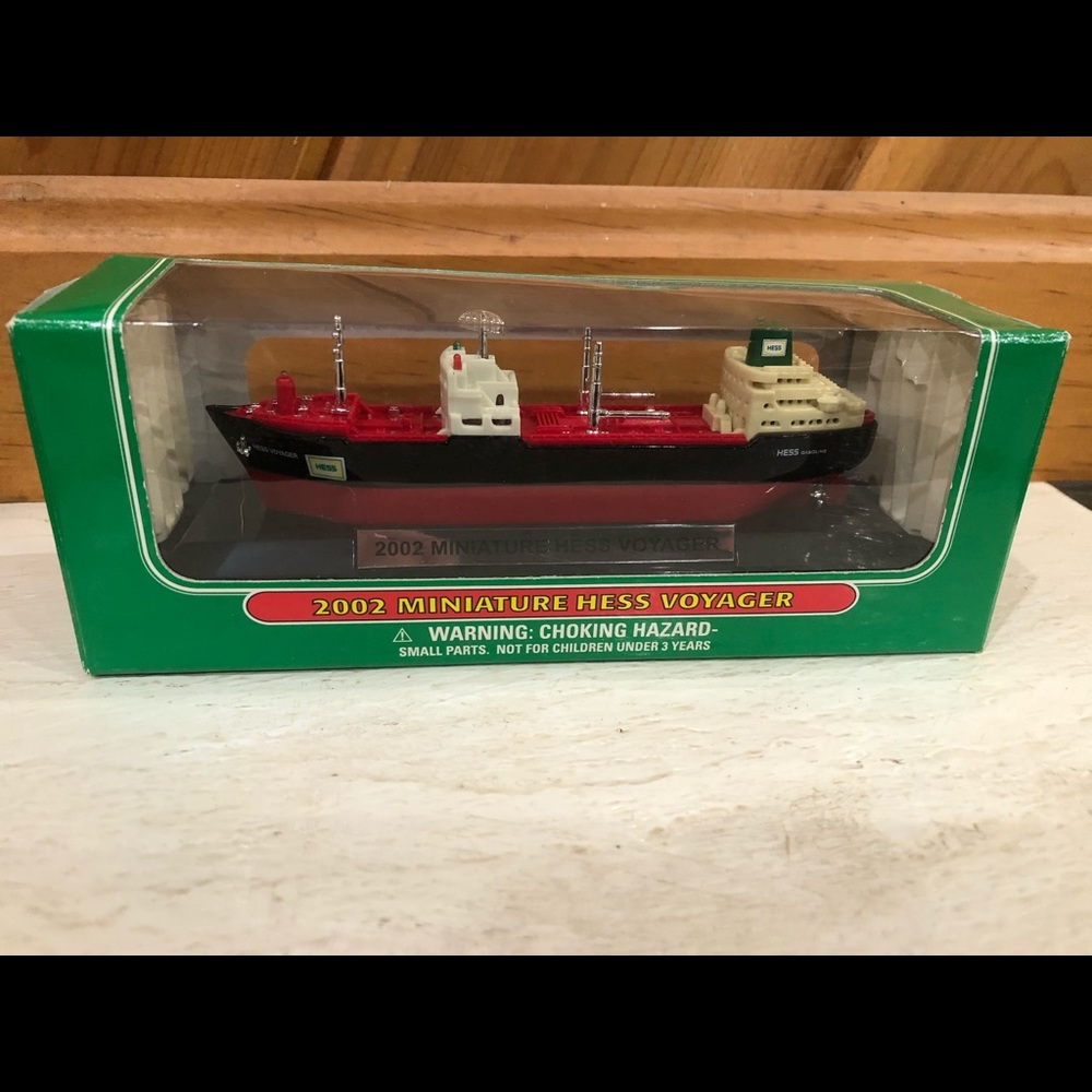 2002 Hess Voyager (brand new)